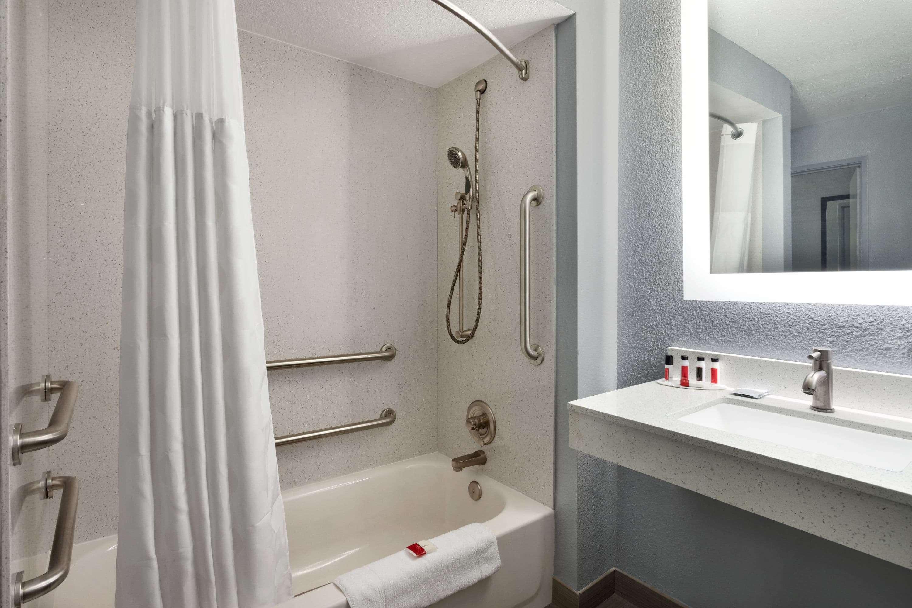 Baymont Inn & Suites Shawnee Luaran gambar