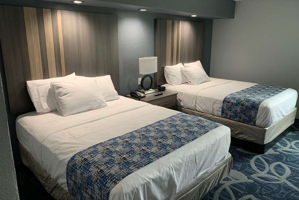 Baymont Inn & Suites Shawnee Bilik gambar