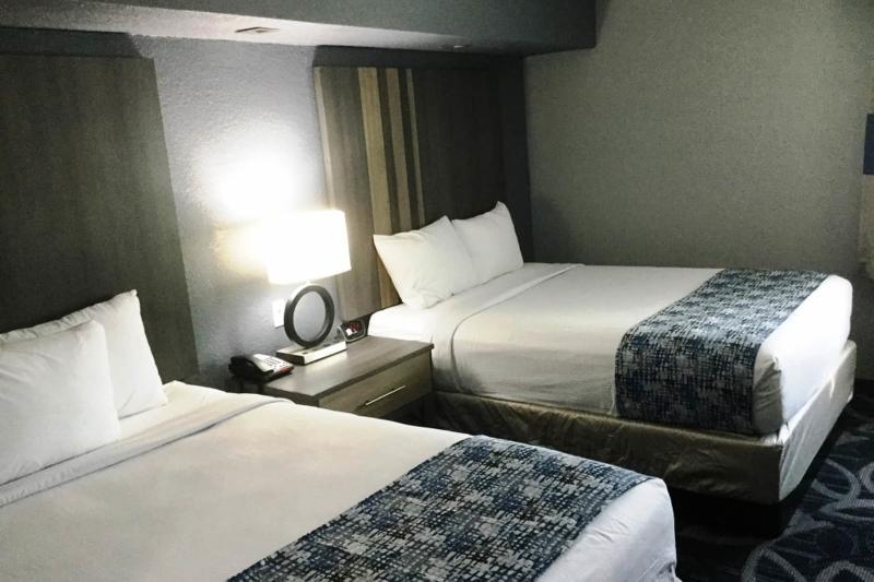 Baymont Inn & Suites Shawnee Luaran gambar