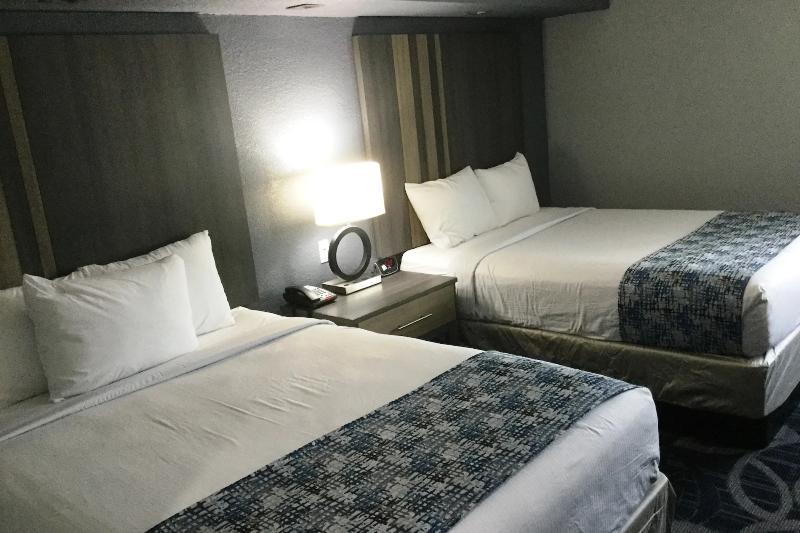 Baymont Inn & Suites Shawnee Luaran gambar