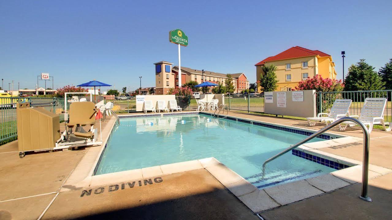 Baymont Inn & Suites Shawnee Luaran gambar